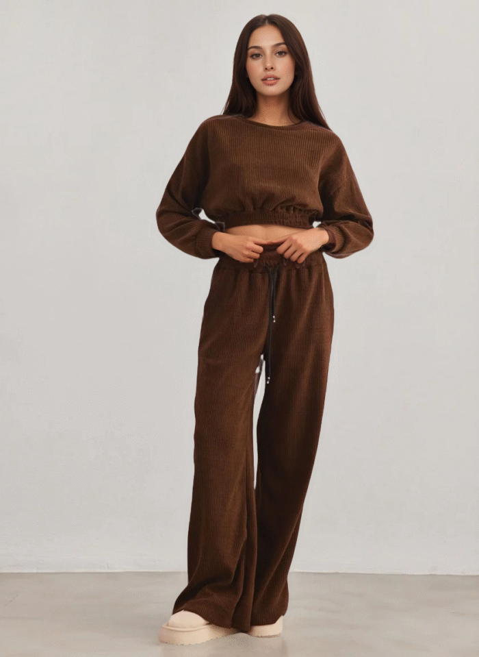 Σετ Crop Μπλούζα Με Wide Leg Παντελόνι - Image 1