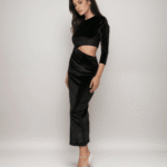 Φόρεμα Maxi Μακρυμάνικο Βελούδο Με Έναν Ώμο Και Άνοιγμα Στην Μέση