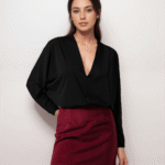 Μπλούζα Με "V" Νυχτερίδα