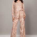 Λεοπάρ Σετ, Παντελόνι Και Πουκάμισο