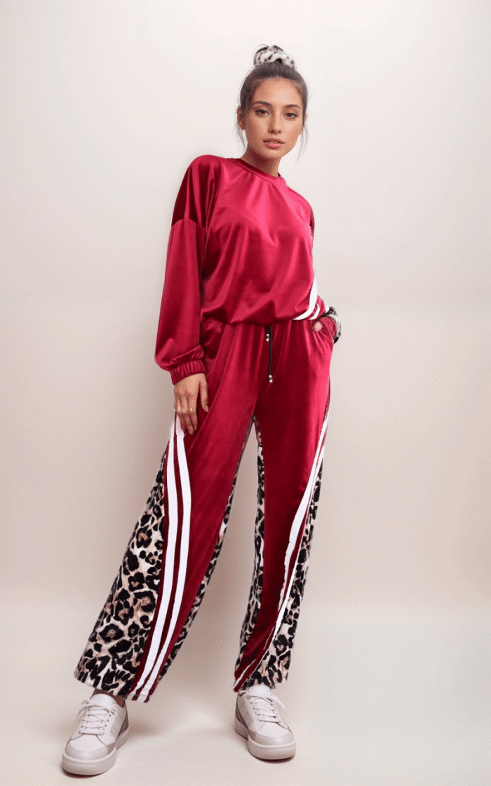 Oversized Σετ Φόρμα Βελουτέ Με Ρίγες Μπλούζα Και Παντελόνι Animal Print - Image 3